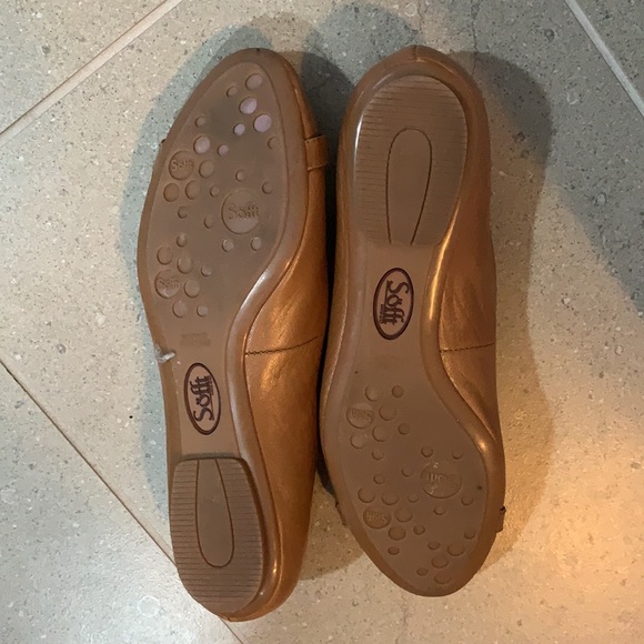 EUC Sofft Flats - Picture 6 of 9